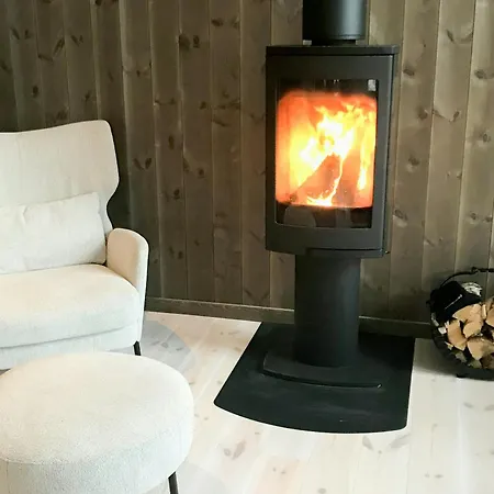 Large Near Hardangervidda With Sunny Veranda *