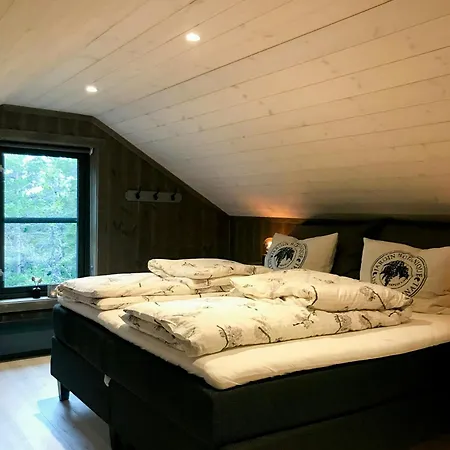 Large Near Hardangervidda With Sunny Veranda Tatil Evi