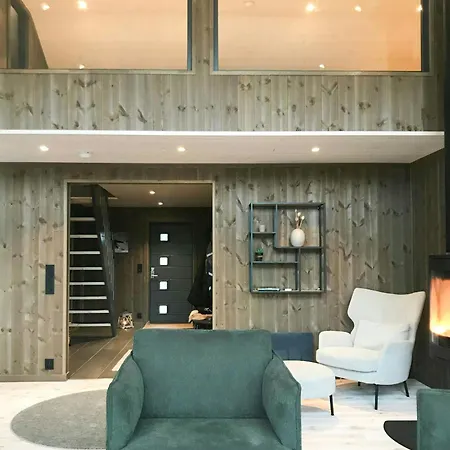 Large Near Hardangervidda With Sunny Veranda Veggli