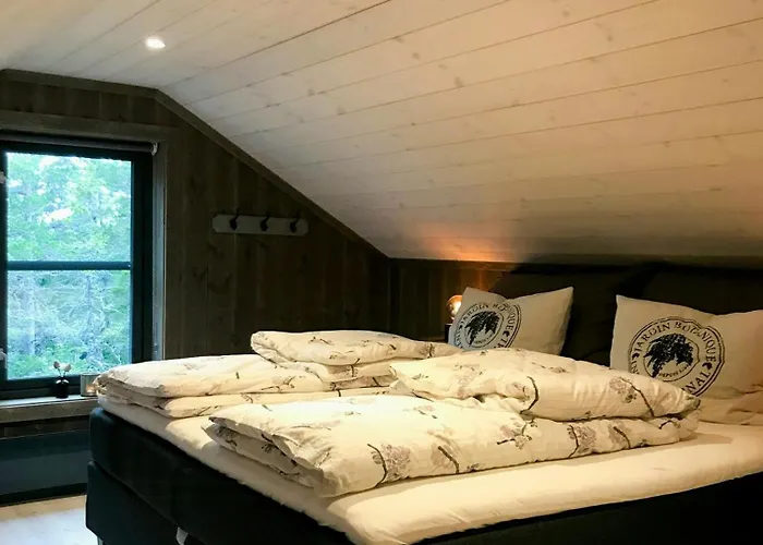 Stor Hytte Ved Hardangervidda Med Solrik Veranda Feriehus
