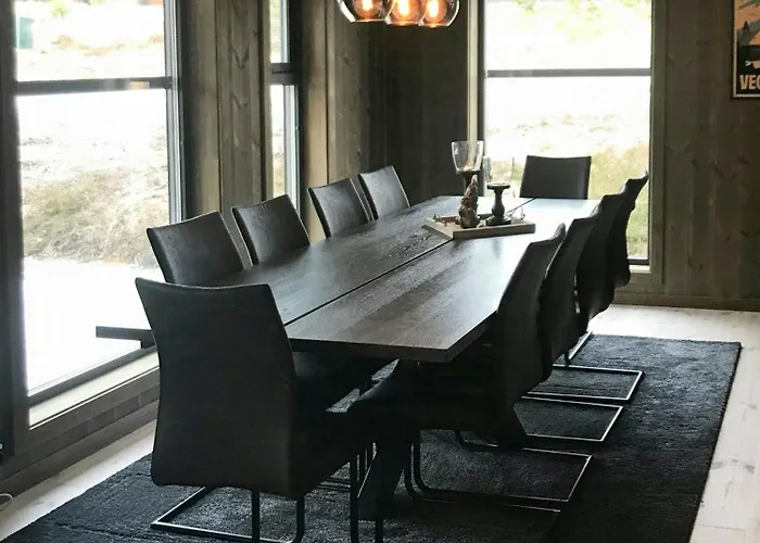 Large Near Hardangervidda With Sunny Veranda Ferienhaus